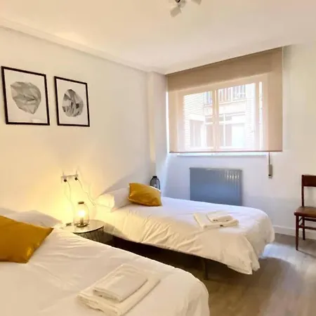 Esplendido Apto Junto A Puente - Apartman